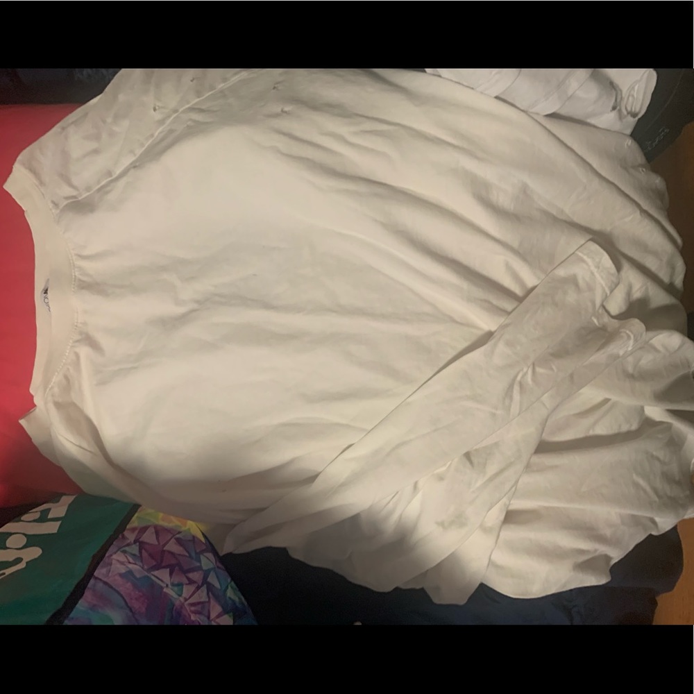 White/soft cream white
